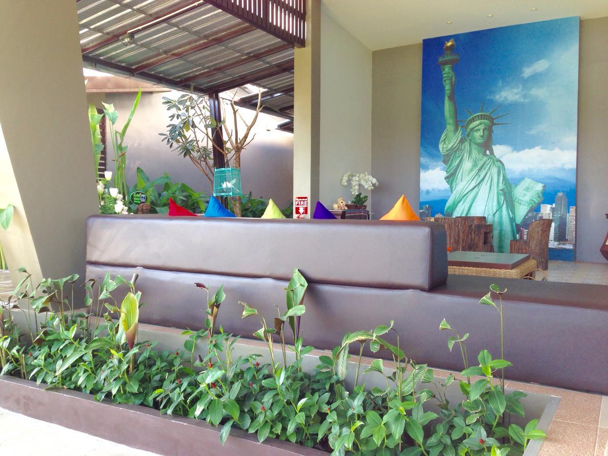 Heritage Tropical Resort 나콘시탐마랏 외부 사진